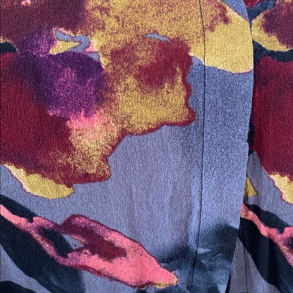 Habitat Button Front Top. - Picture 9 of 12